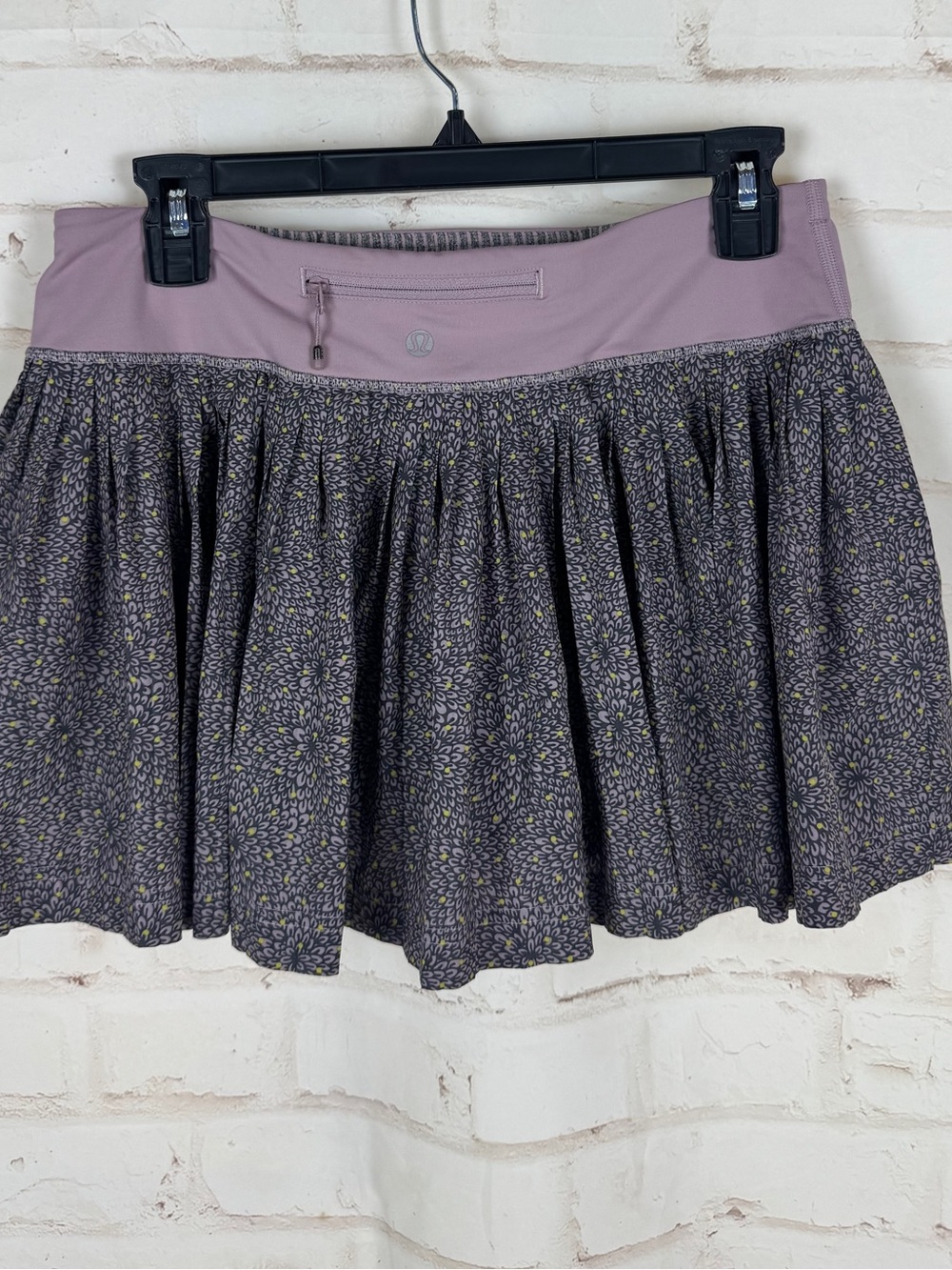 Lululemon Pleat to Street Skirt Dottie Mum Deep Coal Mauvelous / Mauve size 6 - Picture 3 of 6